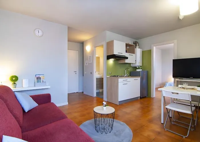 - Castel San Pietro Apartment *